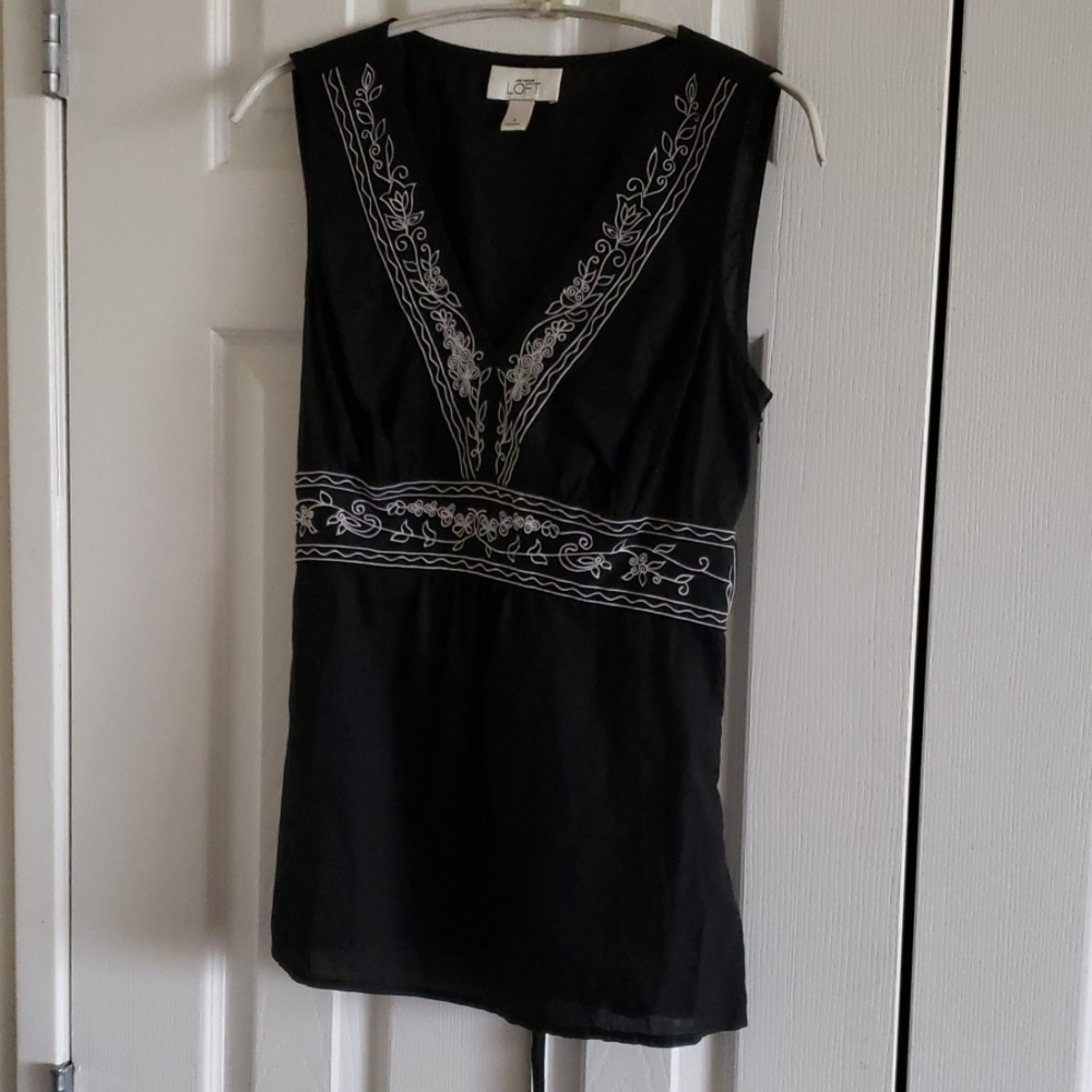 LOFT black sleeveless top with cream embroidery 4